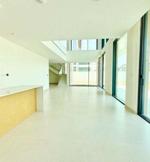 Elegant Family Villa | 4BR + Maid | Unfurnished