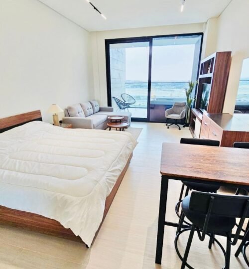 Private Jacuzzi|Furnished Studio|Prime Location