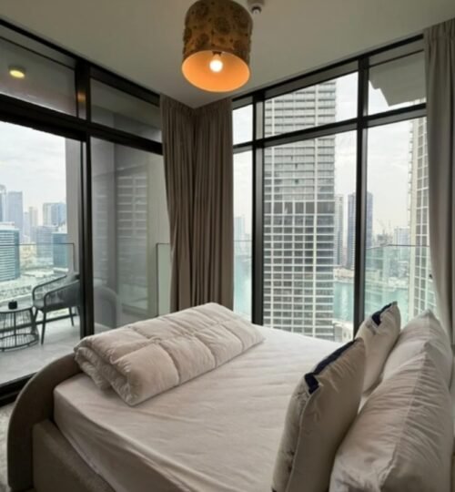 Burj Khalifa and Canal view | 4 cheques | Vacant